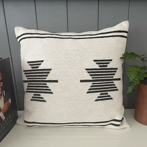 Aztec Print Pillow Set of Two (2)